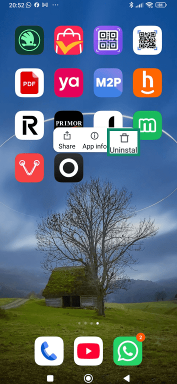 Android home screen showing Lensa app with “Uninstall” option selected.